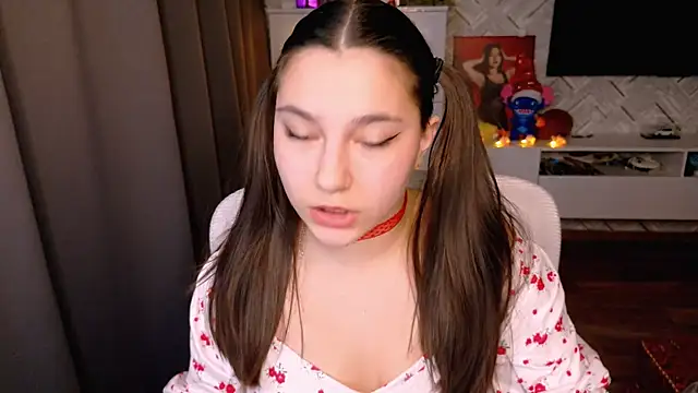 Arianna Grend online show from 01-13-26, 01:05