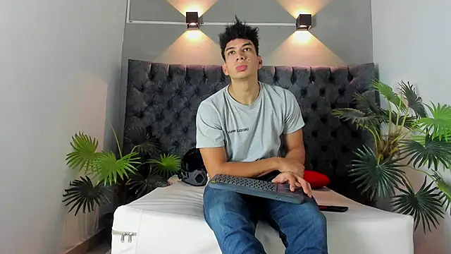 ALAN REDINGER online show from 11-27-25, 01:13