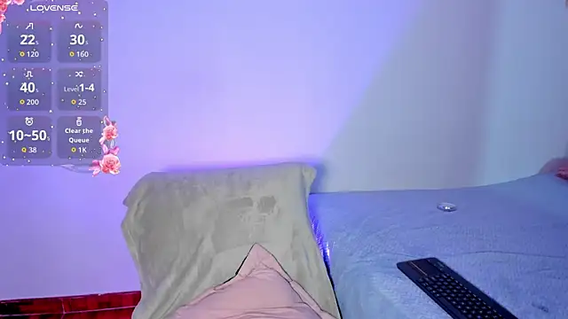 Shophie thoopson online show from 02-10-26, 03:54