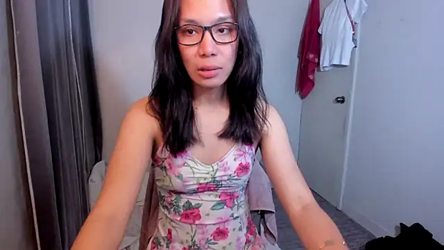 Snapshot of lucyshanex chatting on 09-30-25, 02:11 lucyshanex online show from 09-30-25, 02:11