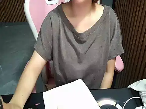 Ori-Yannie online show from 04-20-26, 03:31
