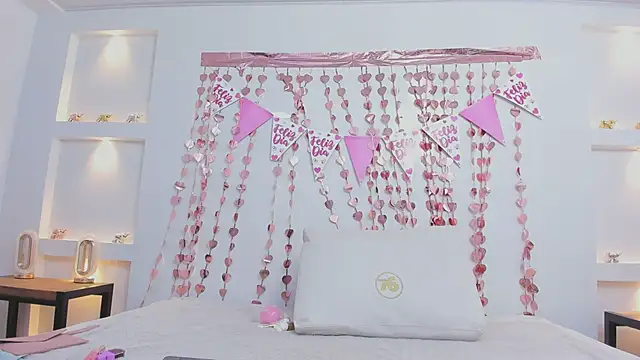 ikia lopez  online show from 02-07-26, 12:20