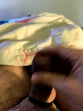 Snapshot of mariopene25 chatting on 10-24-25, 12:45 mariopene25 online show from 10-24-25, 12:45