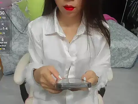 LuckyBabe new01 online show from 09-30-25, 04:01