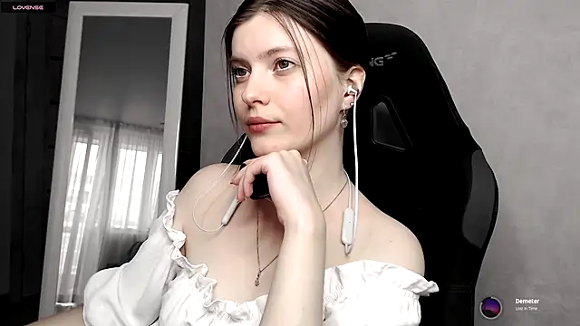 cute elfy  online show from 09-09-25, 02:05