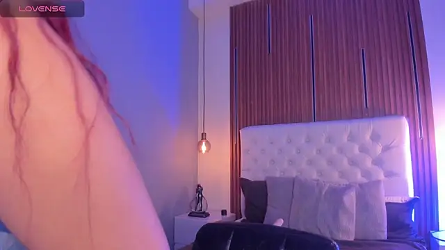 Miiaa jones online show from 05-07-26, 04:23