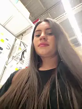 Isabella21  online show from 10-03-25, 11:13