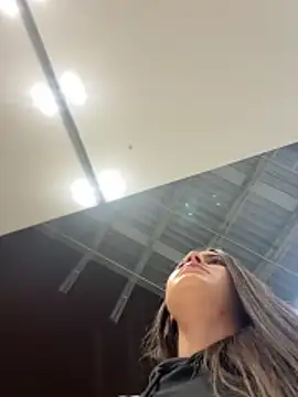 Isabella21  online show from 10-23-25, 12:21