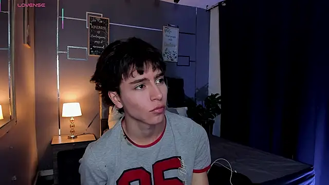 Christopher 77 online show from 10-01-25, 03:18