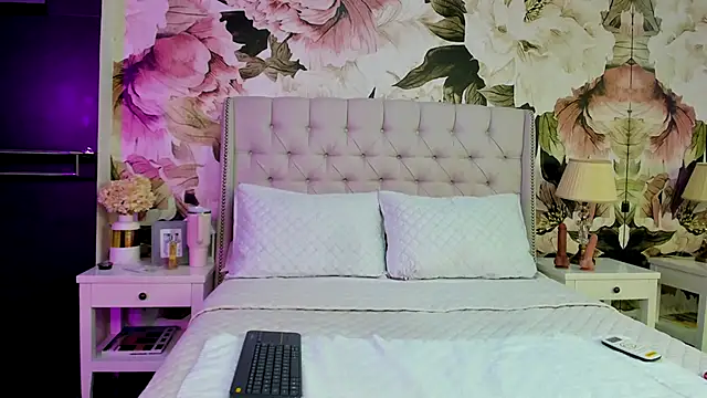 Snapshot of MaddyMay_ chatting on 10-04-25, 08:51 MaddyMay online show from 10-04-25, 08:51