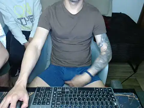 Snapshot of bossking017 chatting on 02-23-25, 02:29 bossking017 online show from 02-23-25, 02:29