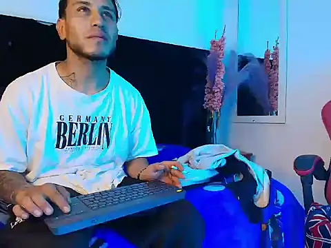 Thonixxx mr online show from 03-06-26, 03:47