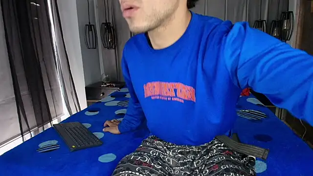 Thonixxx mr online show from 04-10-26, 04:01