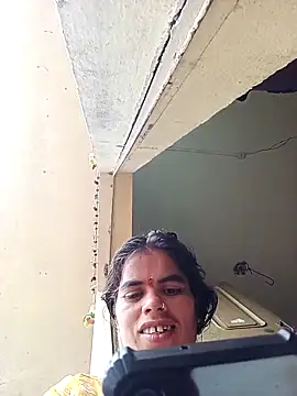 Priyanka hot1 online show from 09-29-25, 04:28