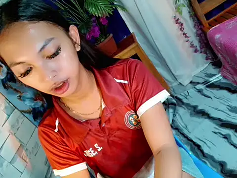 Simi Ipit online show from 06-15-26, 07:16