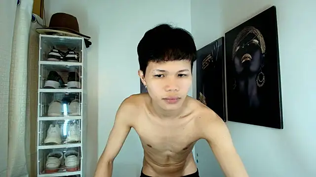 crazyasiantwink online show from 10-26-25, 05:52