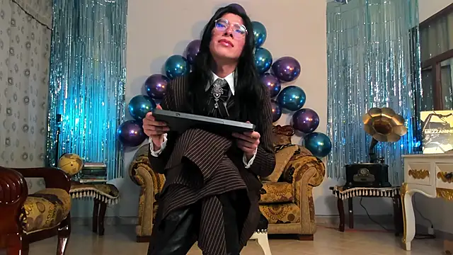 Snapshot of nonbinaryangel chatting on 02-12-26, 12:38 nonbinaryangel online show from 02-12-26, 12:38