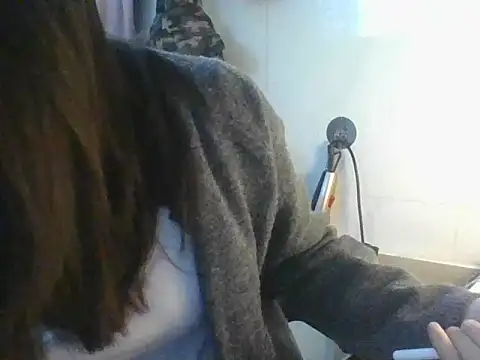 Linzly online show from 11-19-25, 02:22