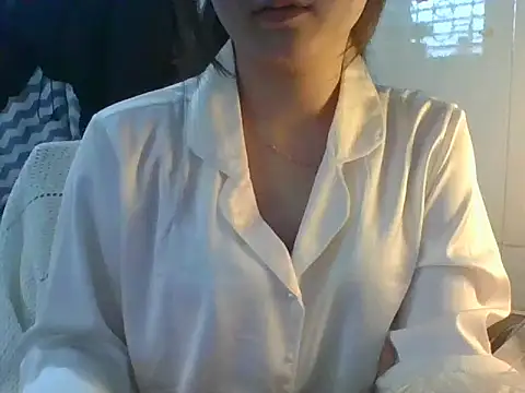 Linzly online show from 12-18-25, 03:12