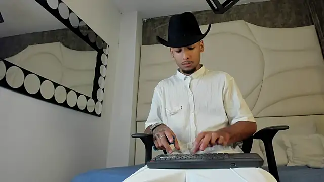 Thiagoferreti online show from 09-09-25, 03:28