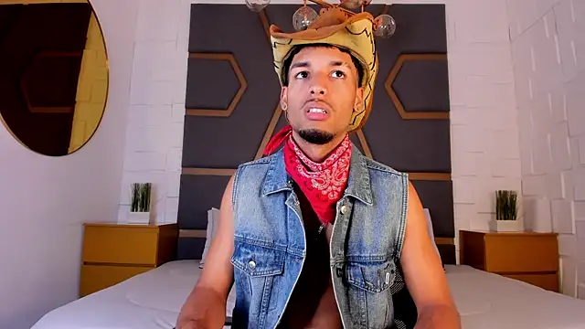 Thiagoferreti online show from 11-18-25, 07:29