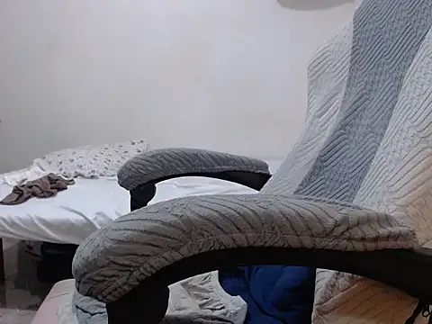 Mistress Bigcockts online show from 06-18-26, 09:19