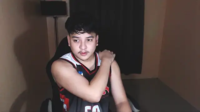 Snapshot of Prince_Killian chatting on 10-06-25, 10:34 Prince Killian online show from 10-06-25, 10:34