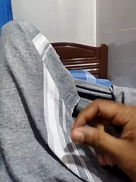 vichuhot online show from 10-21-25, 04:19