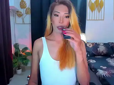 Snapshot of Amandawillson chatting on 10-25-25, 04:57 Amandawillson online show from 10-25-25, 04:57