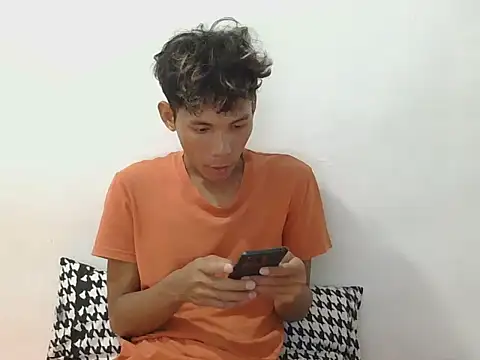 Snapshot of isanxxx chatting on 10-15-25, 03:12 isanxxx online show from 10-15-25, 03:12