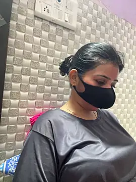 Hot Jaanvi  online show from 06-26-26, 07:13