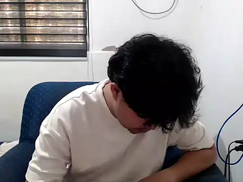 Snapshot of tastylicious_John19 chatting on 10-03-25, 11:13 tastylicious John19 online show from 10-03-25, 11:13