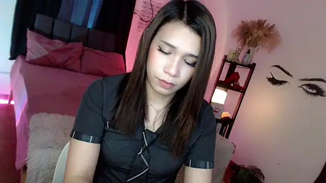 Snapshot of Veniceseduction chatting on 09-18-25, 06:15 Veniceseduction online show from 09-18-25, 06:15