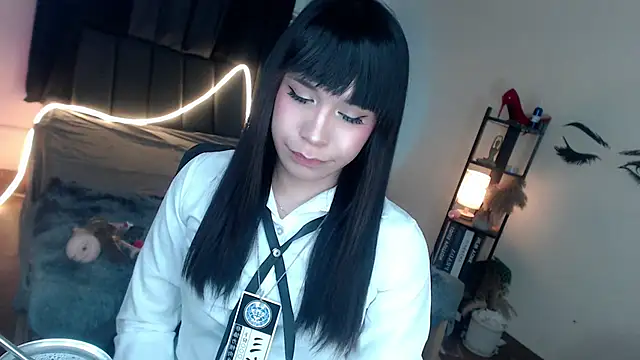 Snapshot of Veniceseduction chatting on 03-25-26, 02:23 Veniceseduction online show from 03-25-26, 02:23