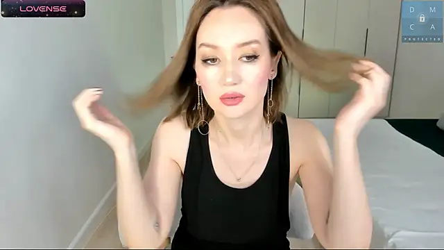 MinaDiamondd online show from 06-25-26, 04:45