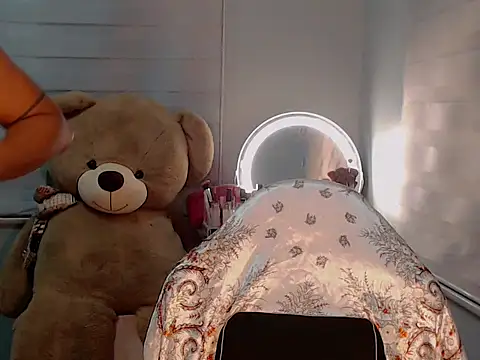 KathRouge online show from 10-10-25, 01:21