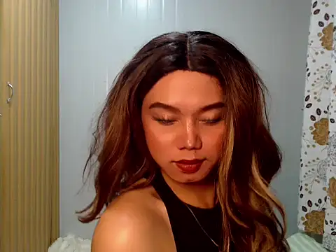 KathRouge online show from 02-04-26, 12:44