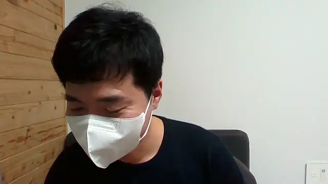 Snapshot of _kinggun_ chatting on 11-26-25, 01:56 kinggun online show from 11-26-25, 01:56