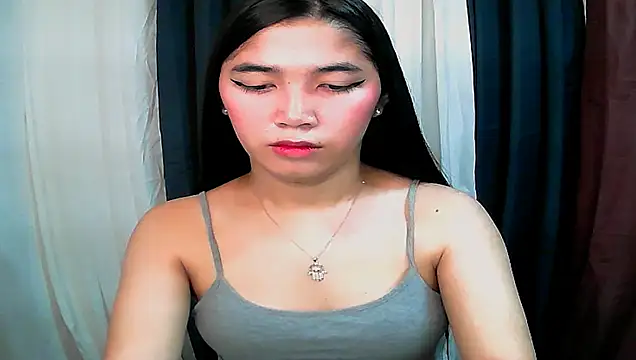 Snapshot of grethamore chatting on 10-27-25, 02:04 grethamore online show from 10-27-25, 02:04