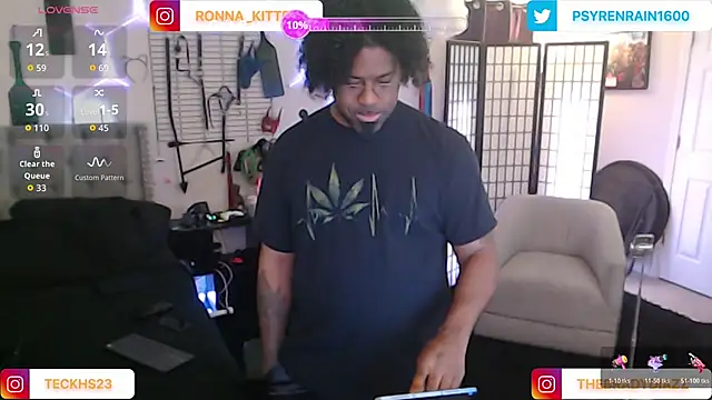 Snapshot of SamXTeck chatting on 03-30-26, 11:50 SamXTeck online show from 03-30-26, 11:50