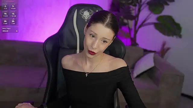 Snapshot of Selena_Glow chatting on 02-20-26, 06:26 Selena Glow online show from 02-20-26, 06:26