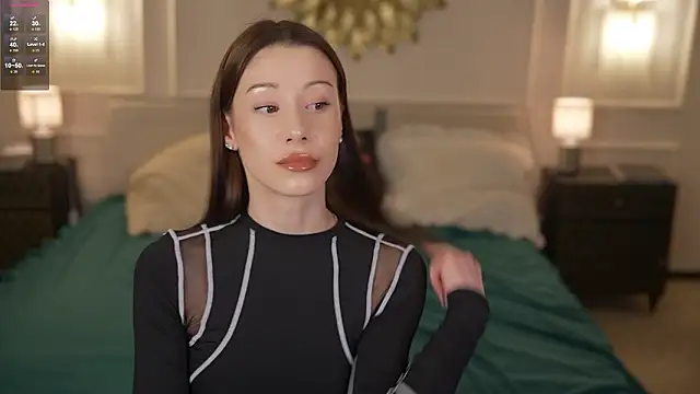 Snapshot of Selena_Glow chatting on 03-06-26, 07:21 Selena Glow online show from 03-06-26, 07:21