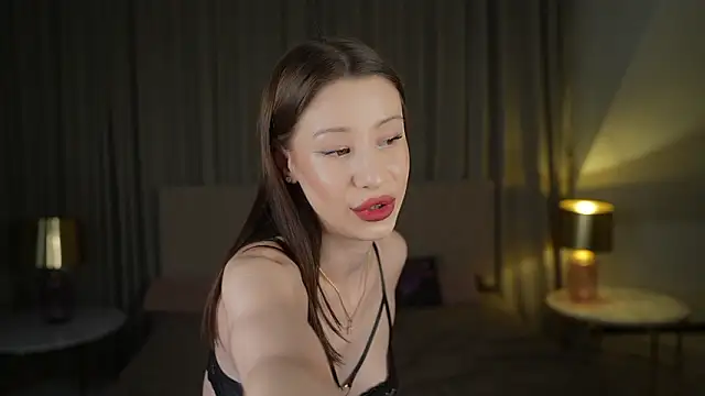 Snapshot of Selena_Glow chatting on 03-13-26, 07:09 Selena Glow online show from 03-13-26, 07:09