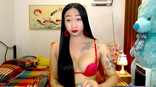 LovelyQueen69 online show from 05-28-26, 08:00