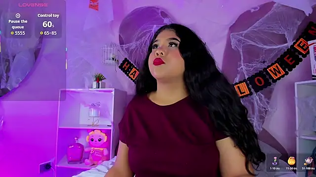 Amanda Moore online show from 10-26-25, 03:56