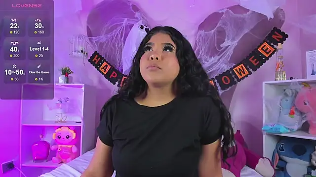 Amanda Moore online show from 10-28-25, 04:27