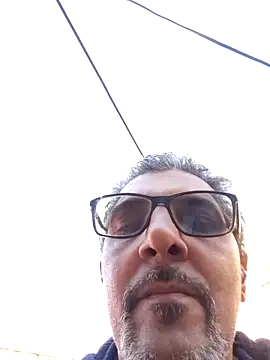 Snapshot of RobertoVip77 chatting on 10-20-25, 09:54 RobertoVip77 online show from 10-20-25, 09:54