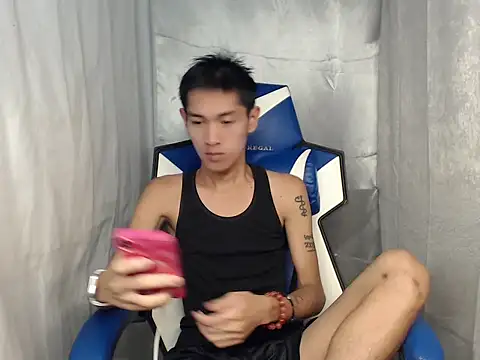 riks tyler online show from 05-04-26, 04:03