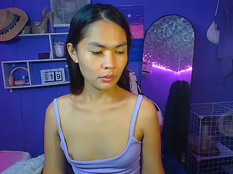 urgirljane online show from 06-20-26, 03:42
