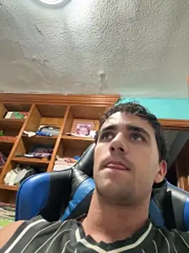 Snapshot of aavrdvh33 chatting on 11-09-25, 06:39 aavrdvh33 online show from 11-09-25, 06:39